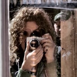 Meet your Posher, Dina